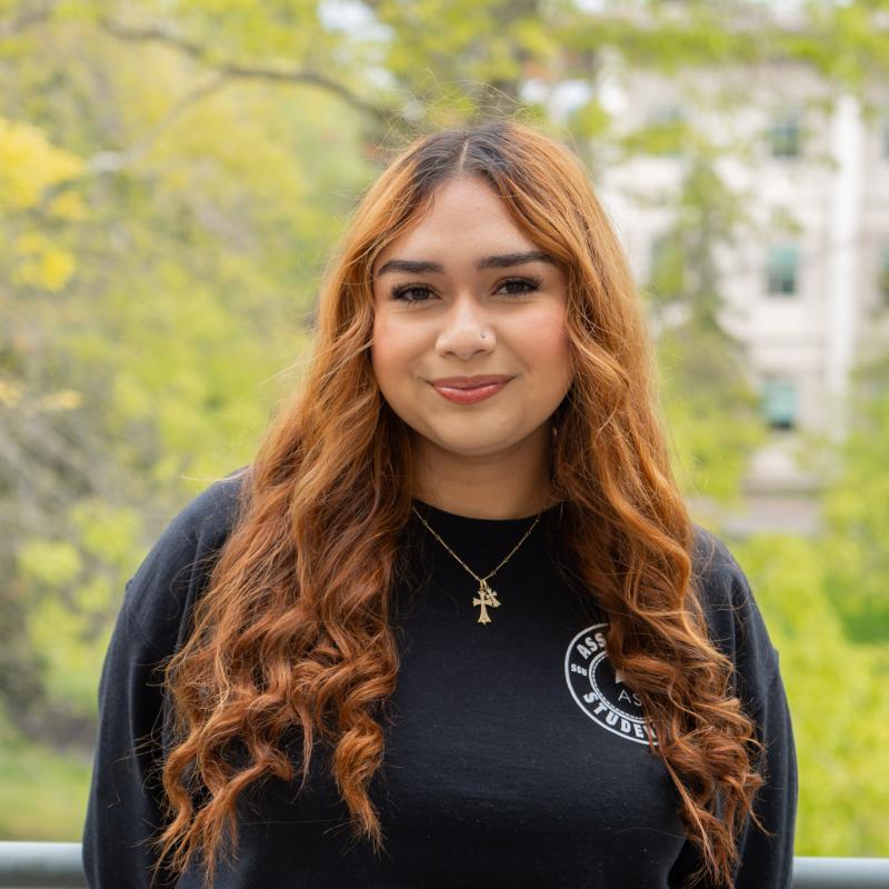 Jazmin Lara headshot