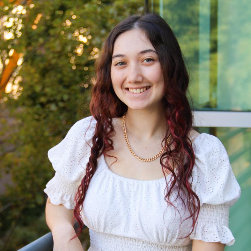 Andreya Headshot